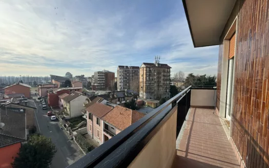 TRILOCALE ULTIMO PIANO – PIOLTELLO (MI)