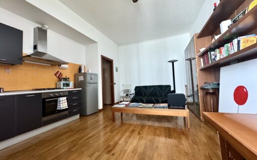 BILOCALE VIALE CAMPANIA